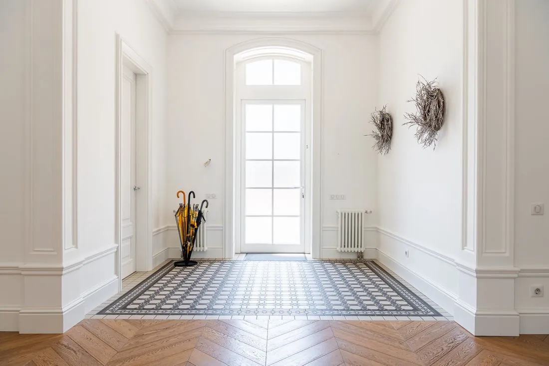 Entry door with glass and transom