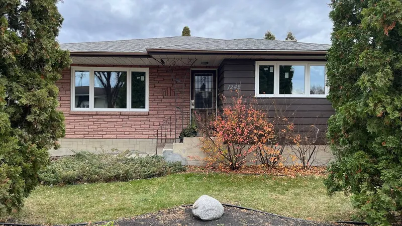 Home window replacement in Winnipeg