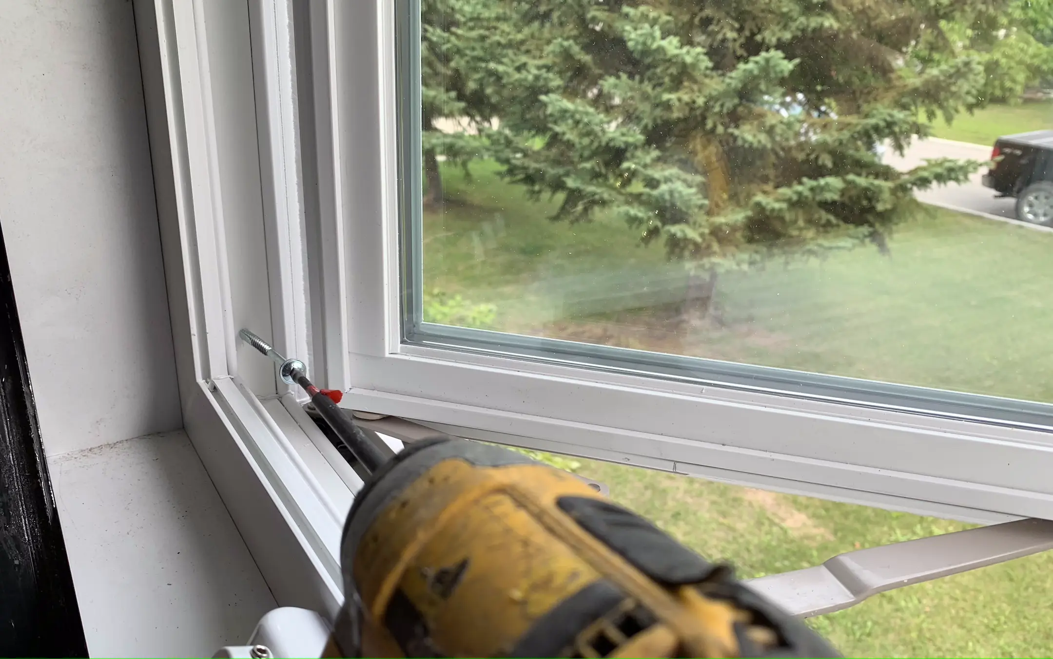 How to install a PVC window
